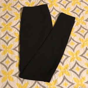 Black good quality leggings by Vicinity